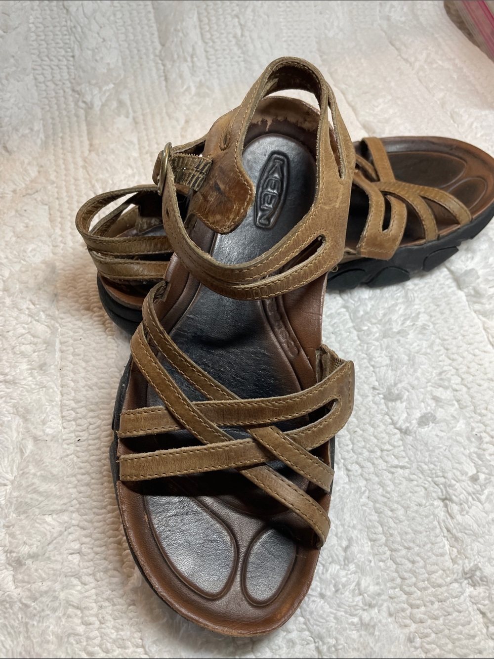 KEEN Women's Brown/Tan Strappy Outdoor Sandals